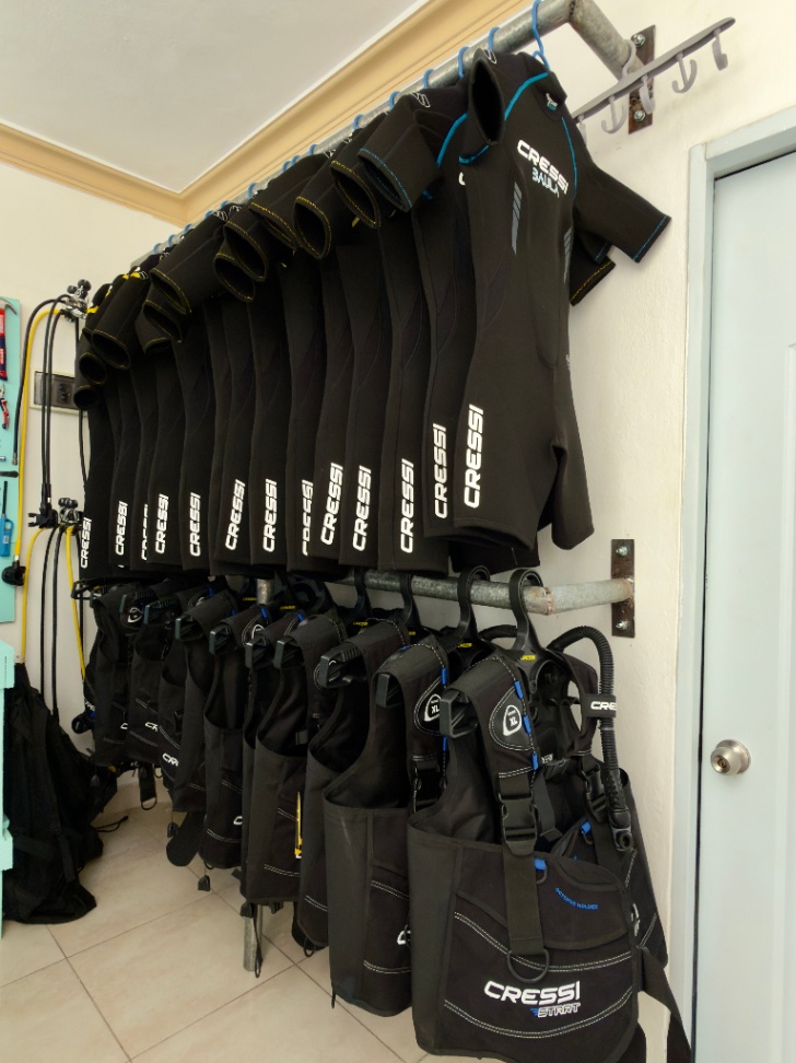 Wetsuits & BCDs